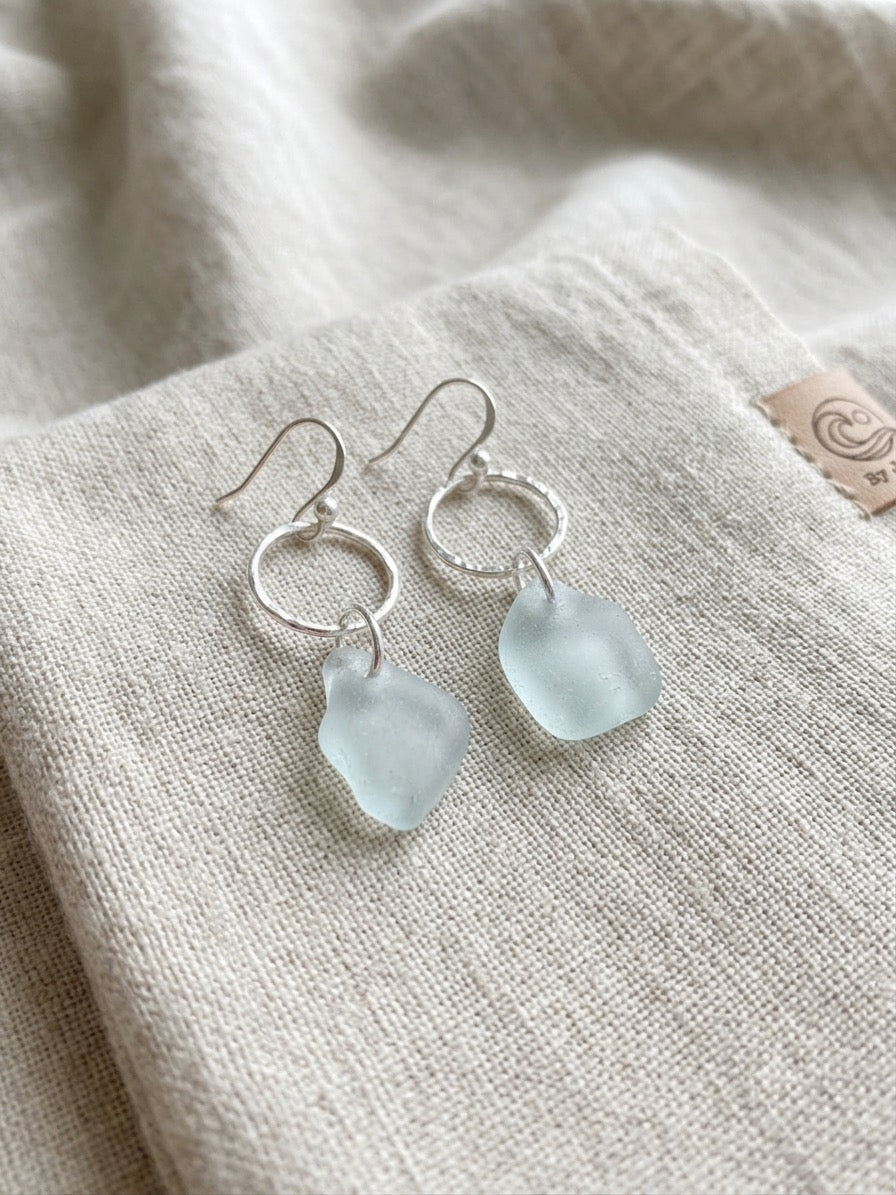 925 Sterling Silver hammered circle seaglass earrings