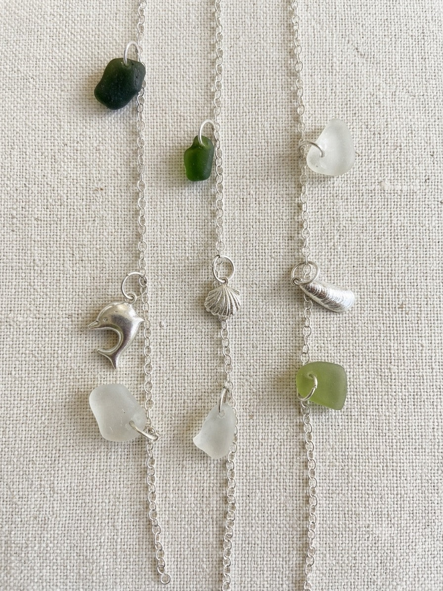 Recycled 925 sterling silver bracelet with sea glass and charm accent